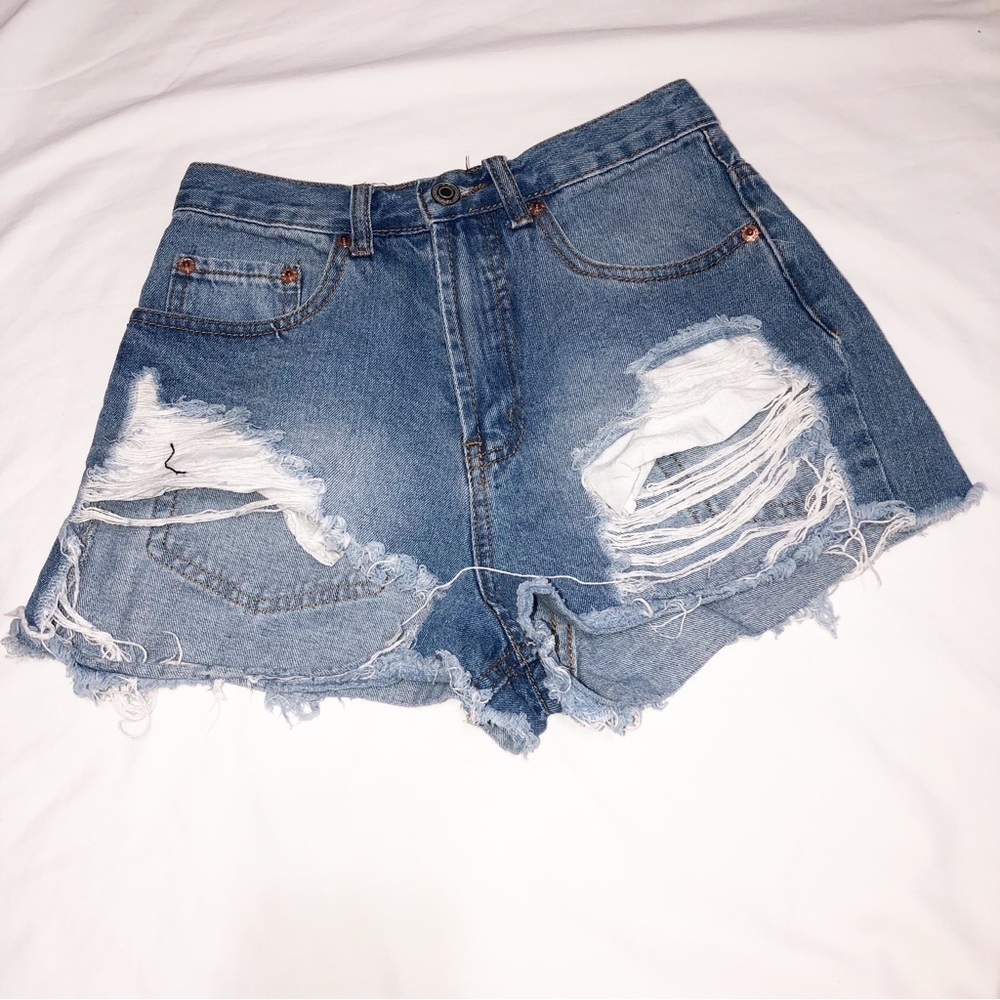 Signature8 High Rise Destroyed Denim Shorts Size Small Cut Off Distressed Blue